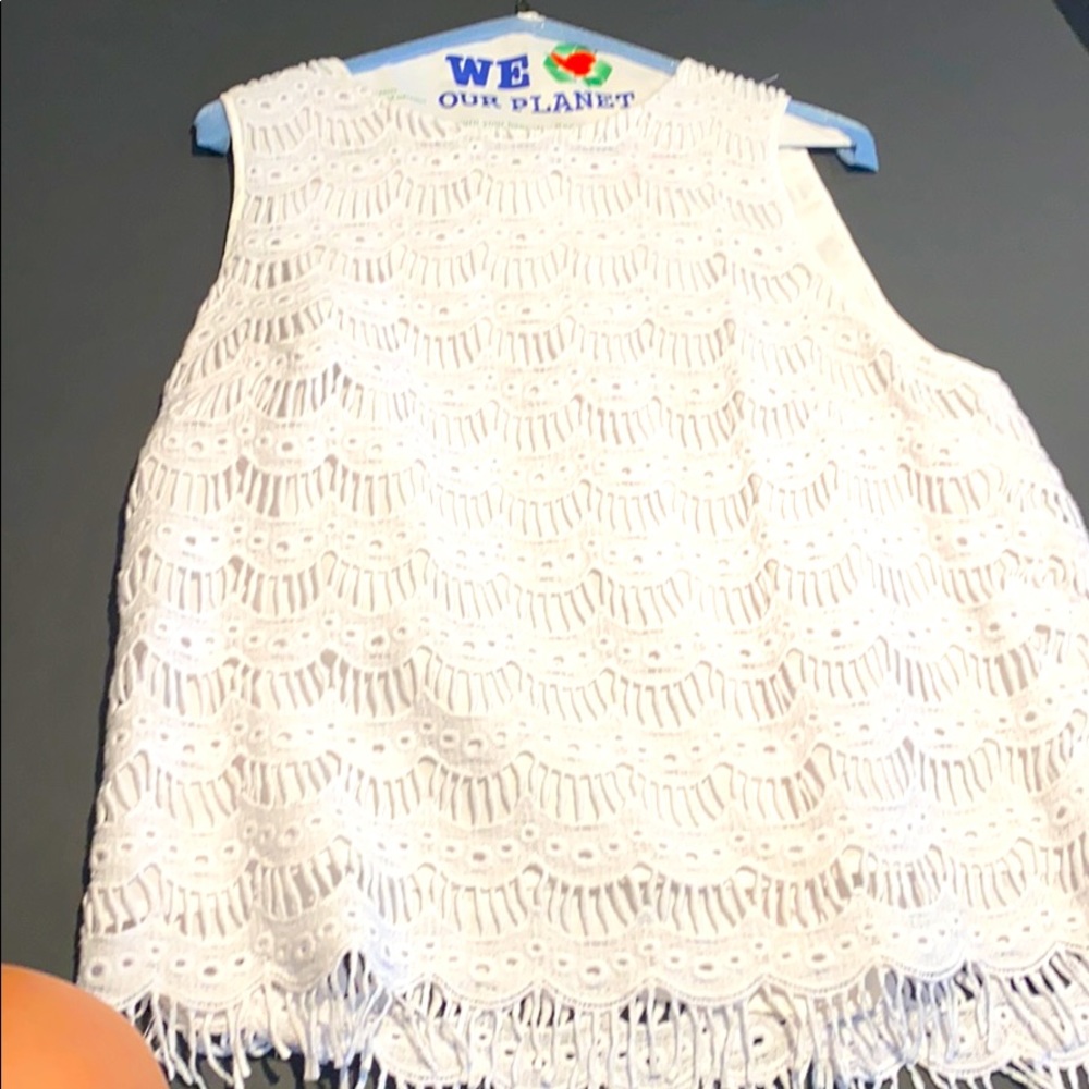 Lilly Pulitzer White Scallop Top